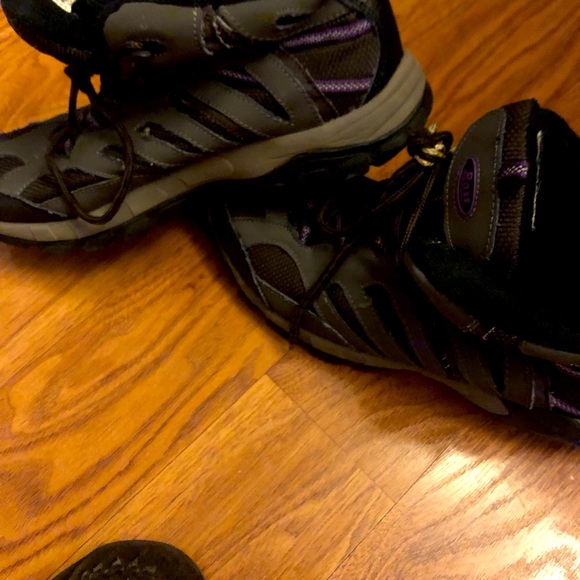 Bass Hiking Boot Sz 71/2 Purple/Grey - Picture 1 of 2